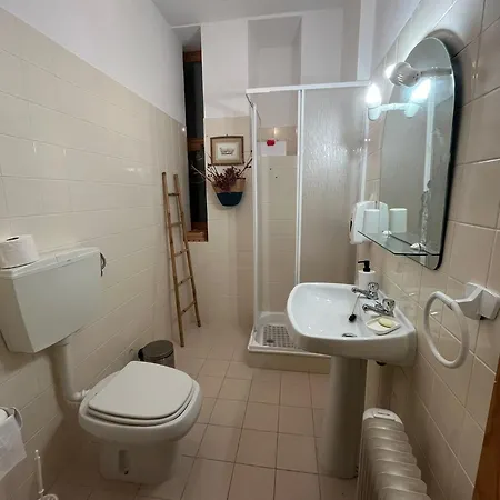 Casas Nelita * קוביליה