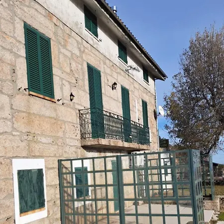 Casas Nelita * Covilhã